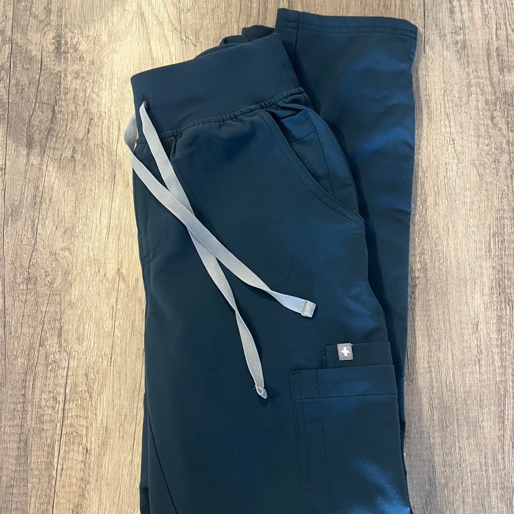 Figs High-Waisted Yola Skinny Scrub Pant XXSP